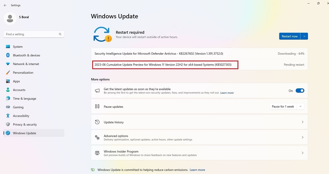 Installing KB5027303 update in Windows 11. 